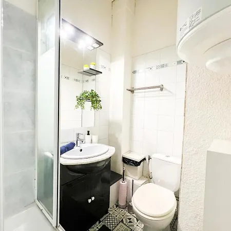- Proche Arenes Apartamento *